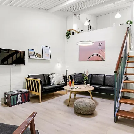 In With 2 Bedrooms And Wifi 公寓 *